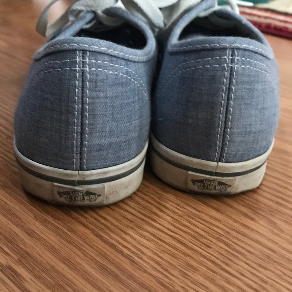 Vans! - Picture 3 of 4